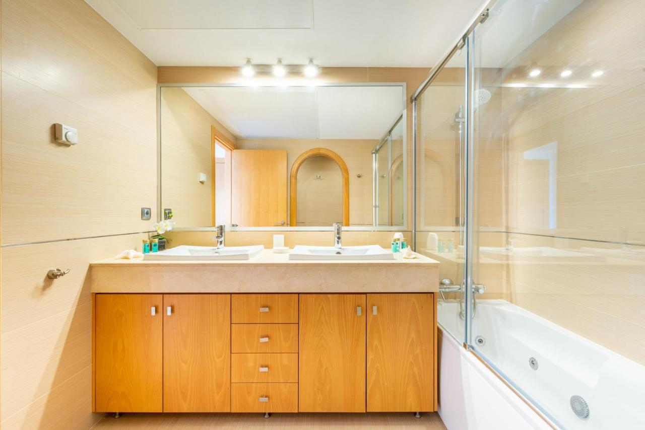 Poseidon Malaga Apartamento De Lujo ภายนอก รูปภาพ